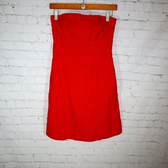 White House Black Market Dresses & Skirts - White House Black Market Coral Strapless Eyelet Mini Dress Women's Size 4